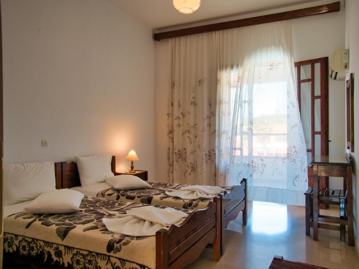 Aparthotel Tria Adelphia Arillas  Exterior foto